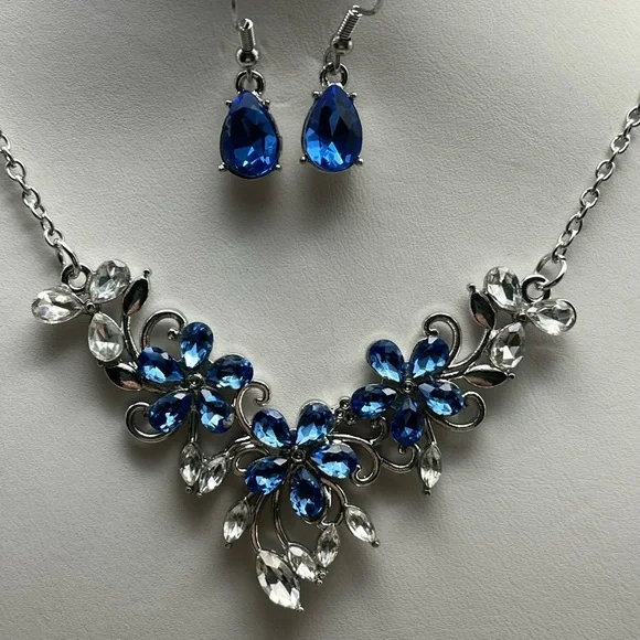 Elegant Blue and Silver Floral Necklace and Earring Set - Festive Set - Picture 2 of 6
